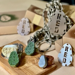 Környezetbarát, ólommentes Red Sinker súlyok pontyozáshoz, bojlis és feeder horgászathoz. Red Sinker horgász súlyok asztalon – ólommentes, környezetbarát pontyozó és bojlis súlyok